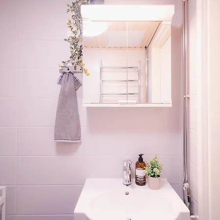 Peaceful - Near Kaari Mall, 5 Min To Train Helsinki