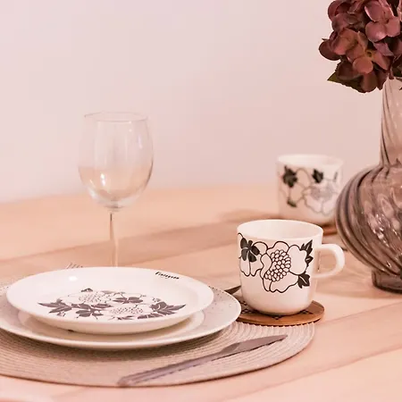 Apartment Peaceful - Near Kaari Mall, 5 Min To Train