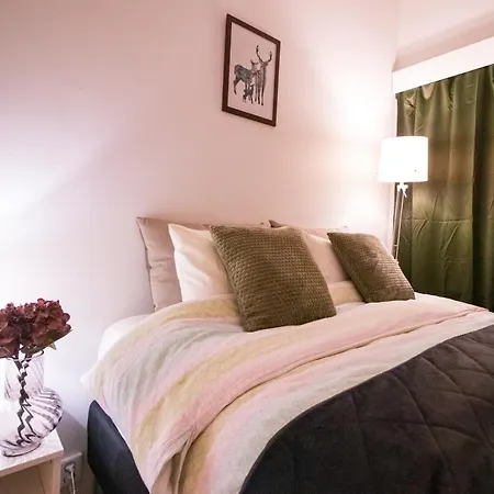 Peaceful - Near Kaari Mall, 5 Min To Train *