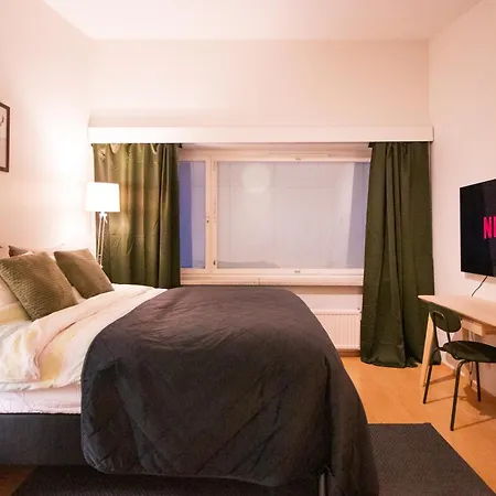 Peaceful - Near Kaari Mall, 5 Min To Train *