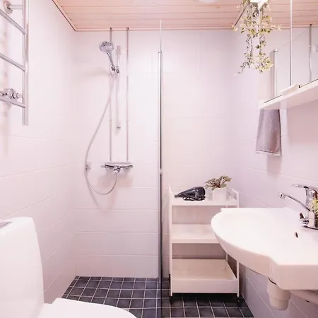 Peaceful - Near Kaari Mall, 5 Min To Train Helsinki