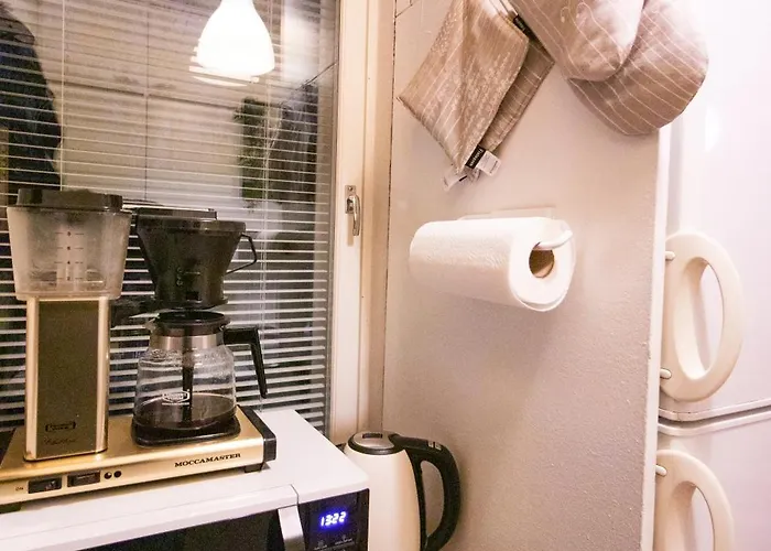 Peaceful - Near Kaari Mall, 5 Min To Train *