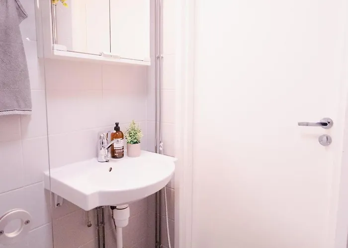 Peaceful - Near Kaari Mall, 5 Min To Train * ヘルシンキ