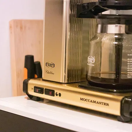 Peaceful - Near Kaari Mall, 5 Min To Train