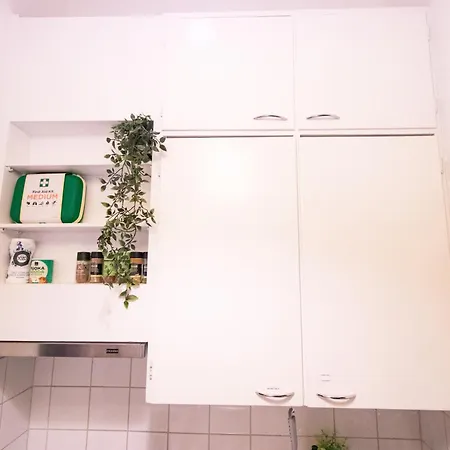 Apartament Peaceful - Near Kaari Mall, 5 Min To Train