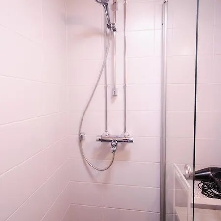 Peaceful - Near Kaari Mall, 5 Min To Train Apartament Helsinki