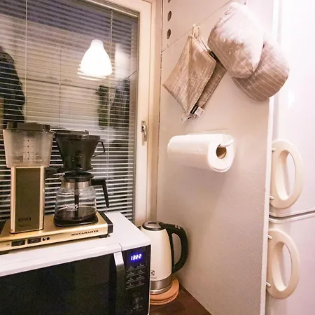 Apartament Peaceful - Near Kaari Mall, 5 Min To Train Helsinki