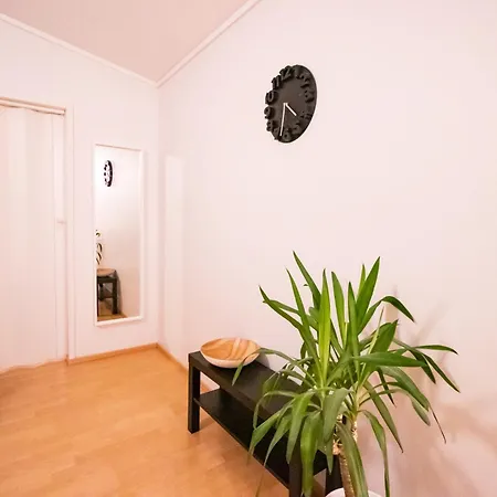 Peaceful - Near Kaari Mall, 5 Min To Train Апартаменты *