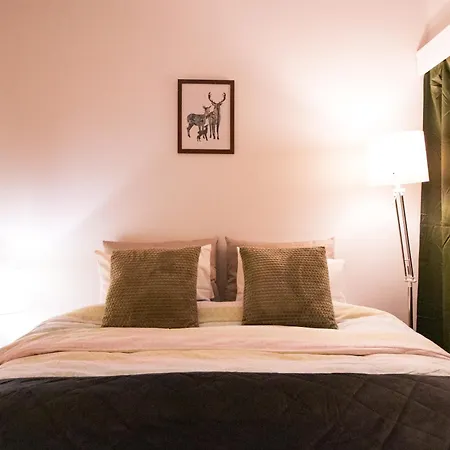 Апартаменты Peaceful - Near Kaari Mall, 5 Min To Train